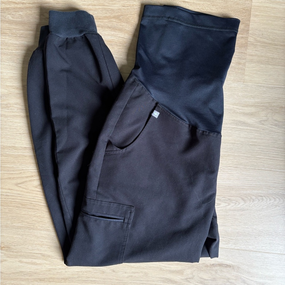 Figs Zamora Jogger MATERNITY Pant Black